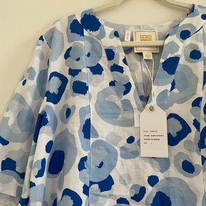 Never worn, tags still on